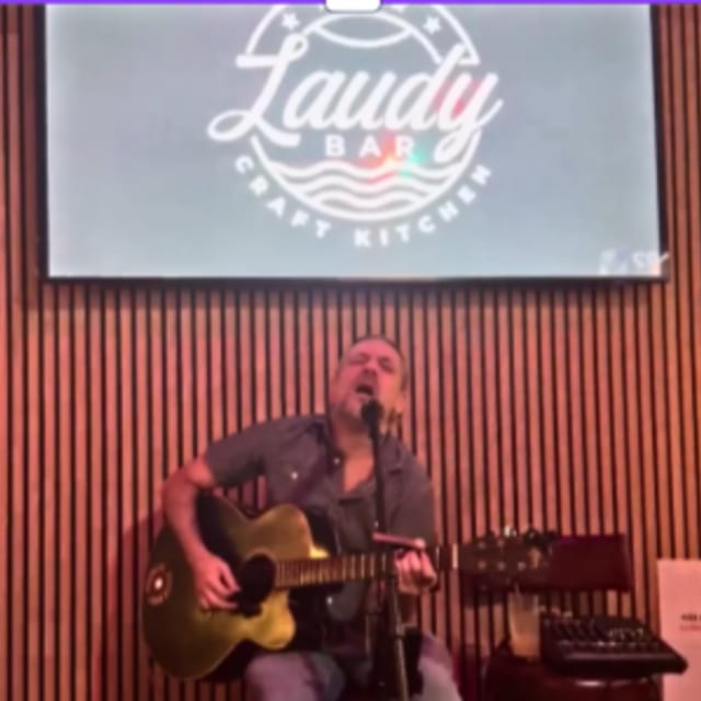 Billy Vazquez
